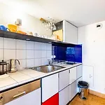 Guestready - Spacious Mid-Term Apartment For 4